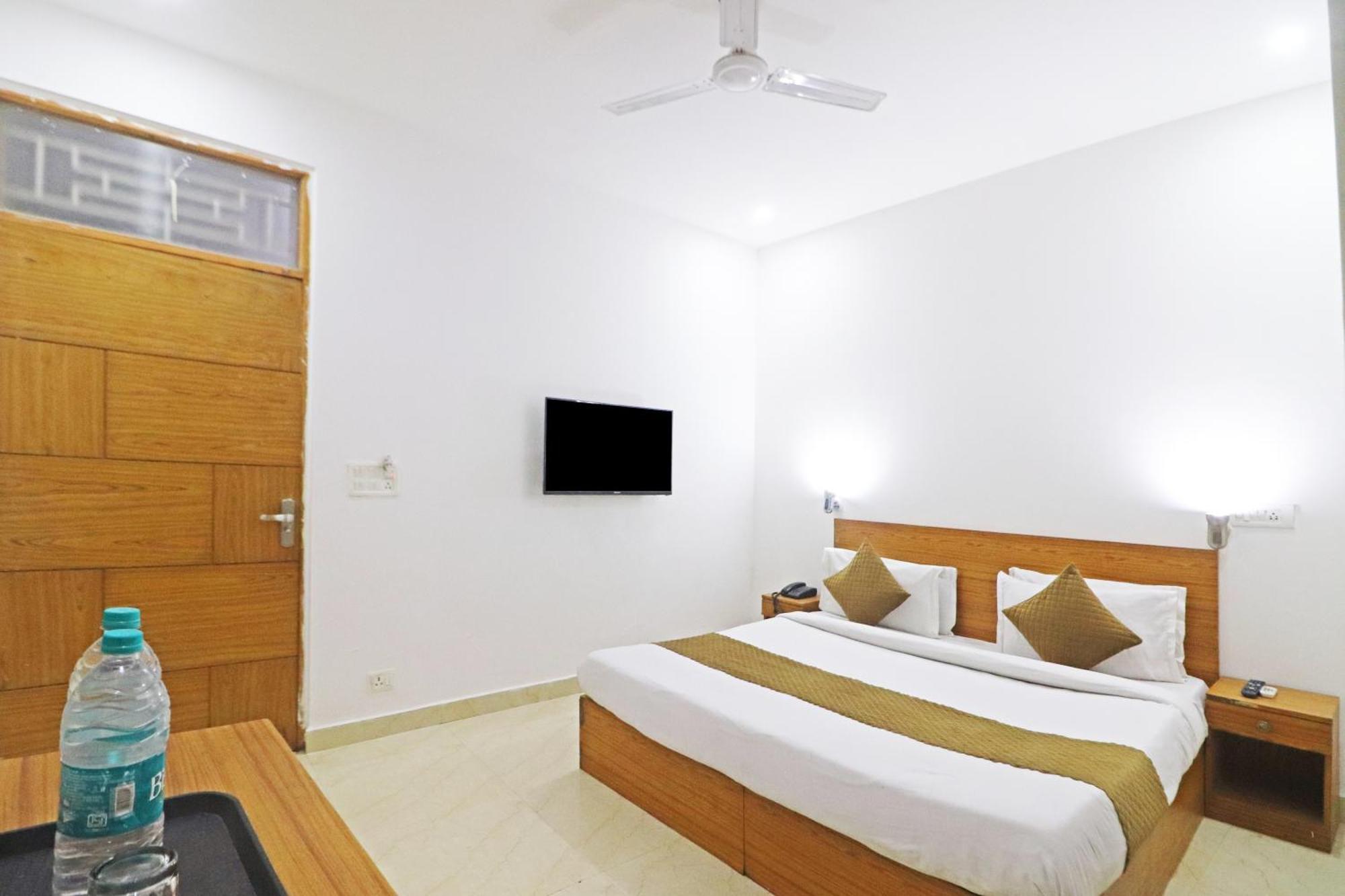 Hotel Trendy Residency - Couple Friendly Hotel Nowe Delhi Zewnętrze zdjęcie