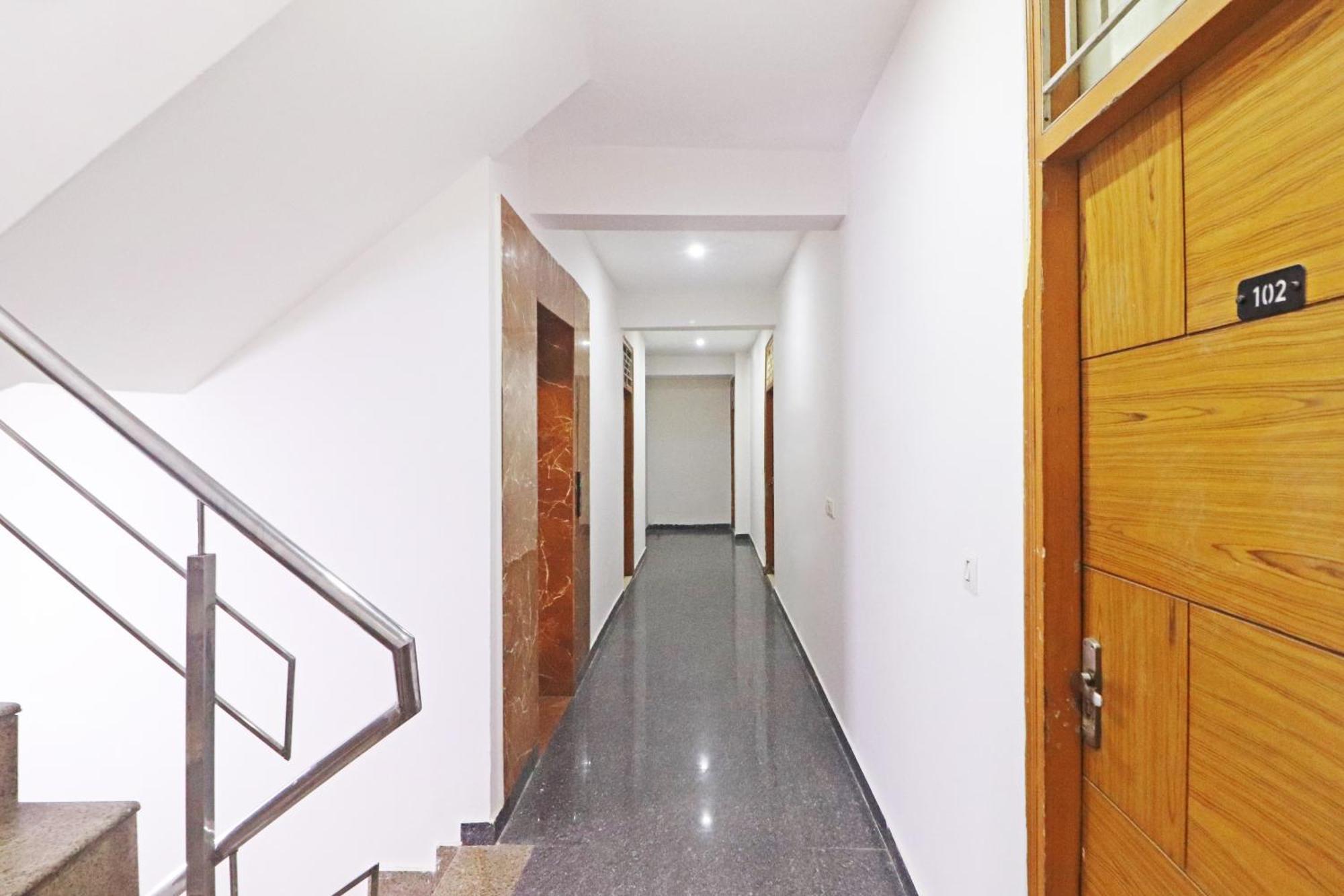 Hotel Trendy Residency - Couple Friendly Hotel Nowe Delhi Zewnętrze zdjęcie